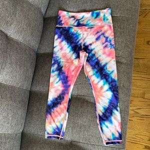 Athleta Elation Tie Dye 7/8 Tight Medium. No tags. Worn once. Like brand new.